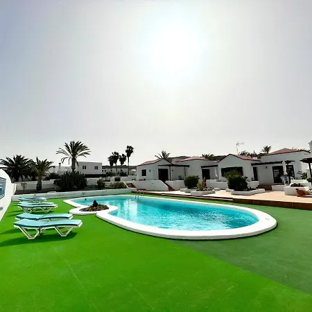 Apartamento Para Nudistas, Vistas A La Piscina, Cerca De Playa * Charco del Palo