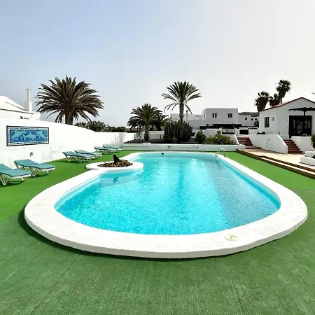 Apartamento Para Nudistas, Vistas A La Piscina, Cerca De Playa *