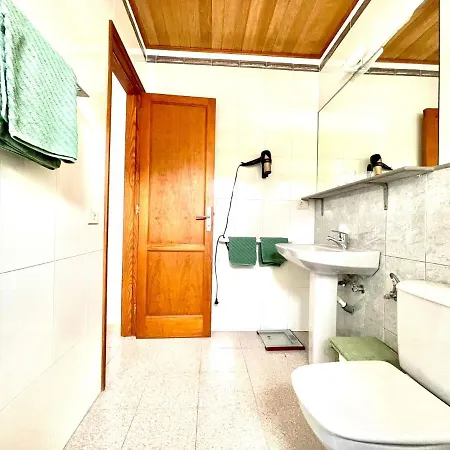 Apartamento Para Nudistas, Vistas A La Piscina, Cerca De Playa
